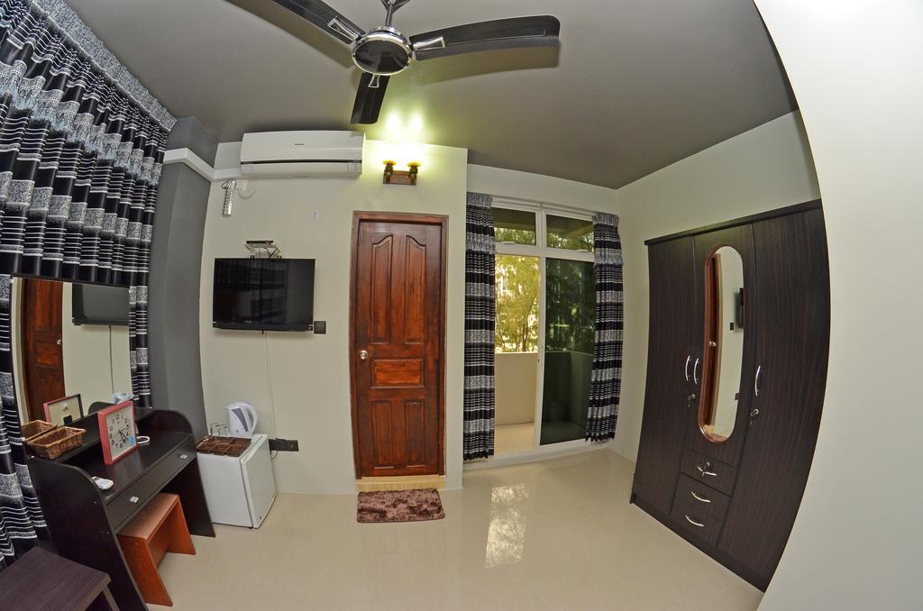 Dream Relax Hotell Hulhumale Exteriör bild