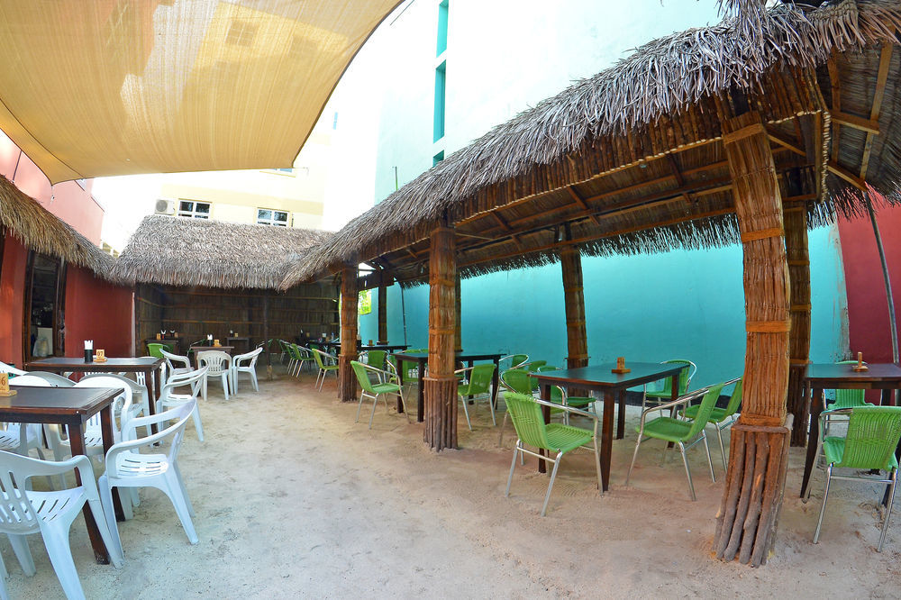 Dream Relax Hotell Hulhumale Exteriör bild
