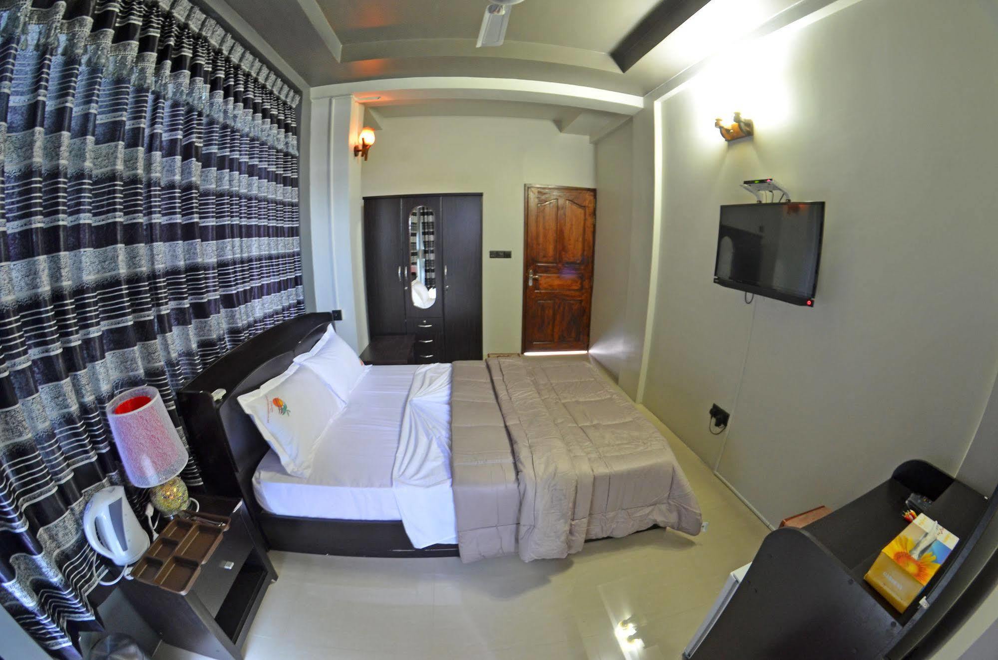 Dream Relax Hotell Hulhumale Exteriör bild