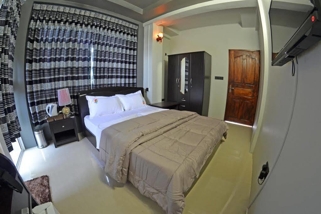 Dream Relax Hotell Hulhumale Exteriör bild